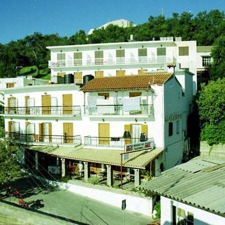 Hotel Pansion Alexandros Pelekas Esterno foto